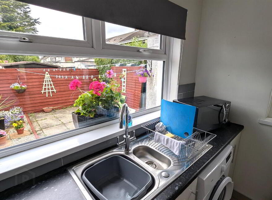 29 Ballycraigy Drive, Antrim, BT41 1NE