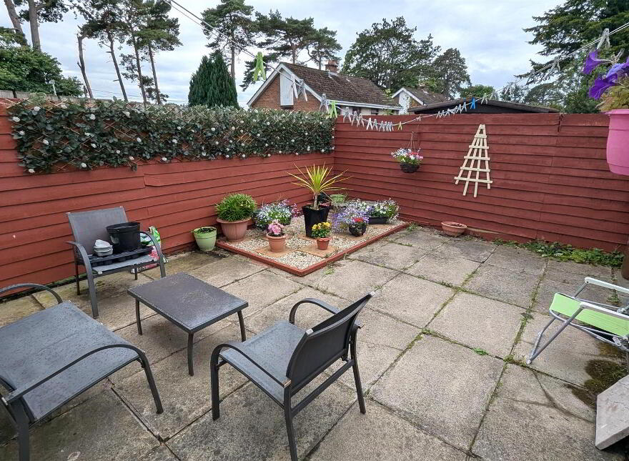 29 Ballycraigy Drive, Antrim, BT41 1NE