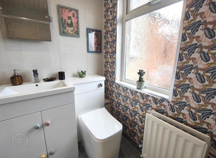96 Ballygomartin Road, Belfast, BT13 3NE