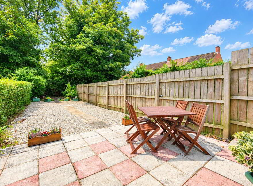 96 Ballygomartin Road, Belfast, BT13 3NE