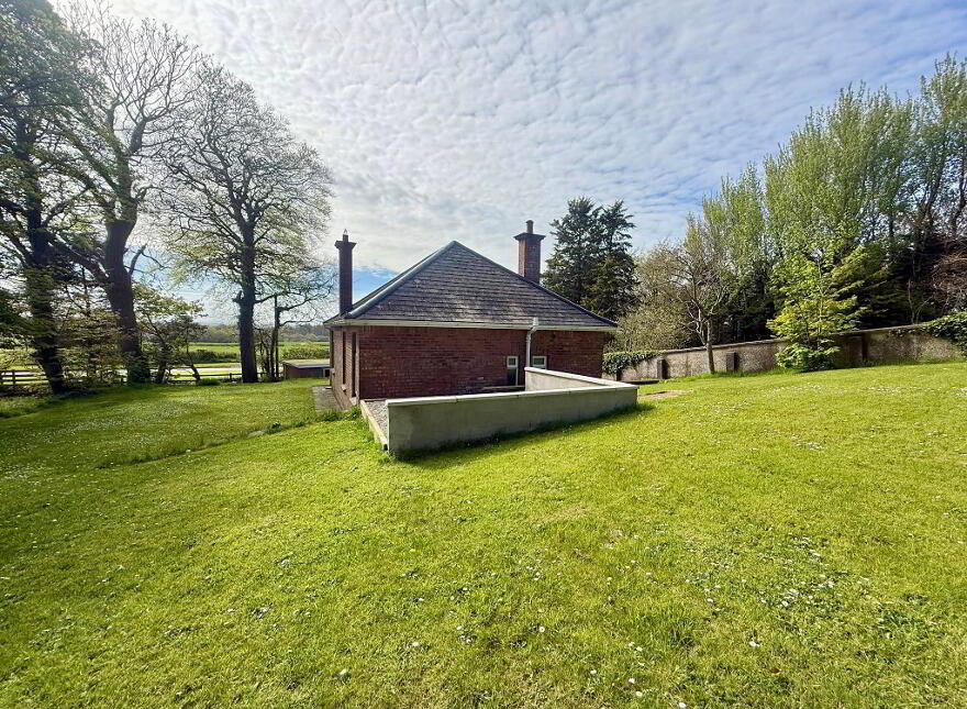 68 Castlecat Road, Bushmills, BT57 8TN