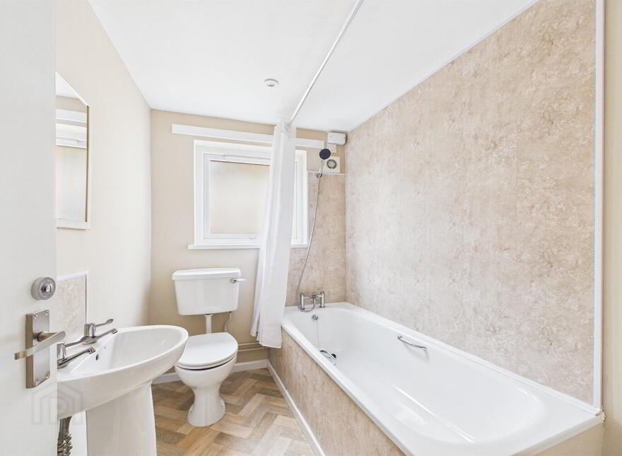 6 Dublin Street, Belfast, BT6 8ES