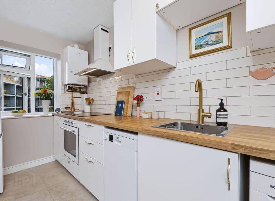 Apartment 12 Clonmore Court, Glasnevin, Glasnevin, D09WA25