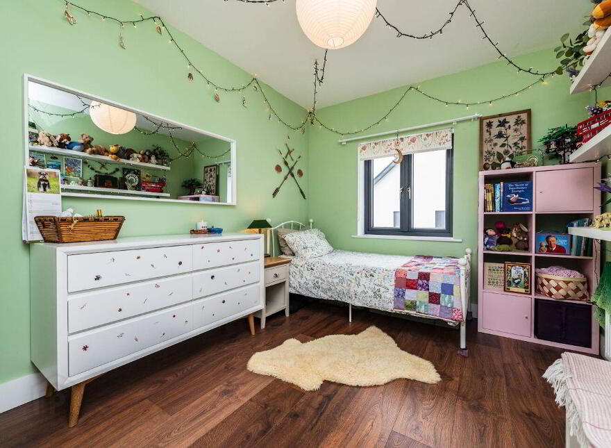 6 The Grove, Páirc Na Manach, Newbridge, W12F704