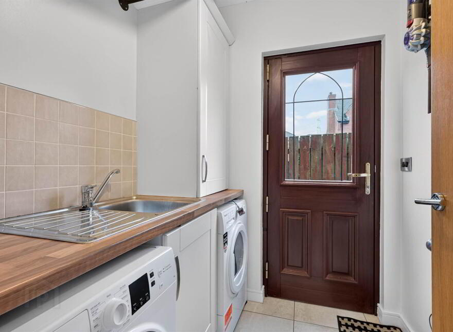 11 Brooke Hall Close, Belfast, BT8 6WF