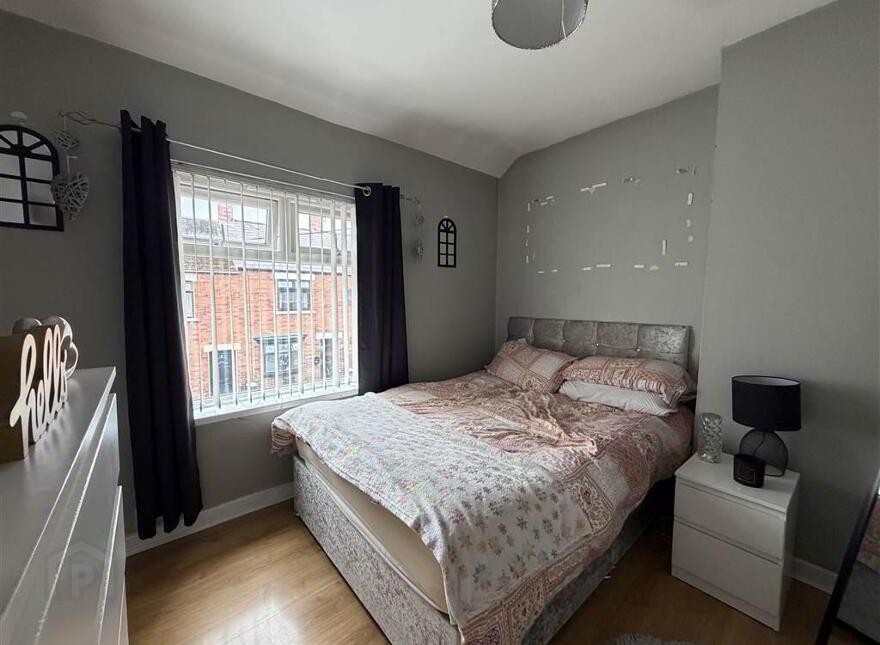 35 Iris Drive, Belfast, BT12 7BJ