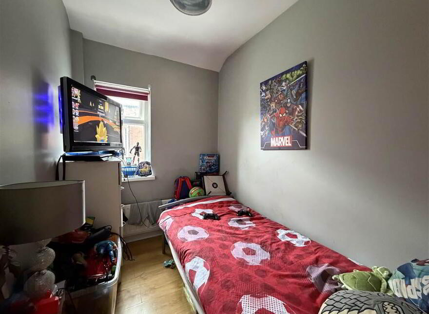 35 Iris Drive, Belfast, BT12 7BJ