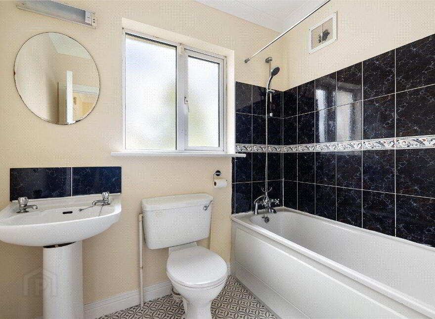 4 Albany Woods, Killiney, A96YD42