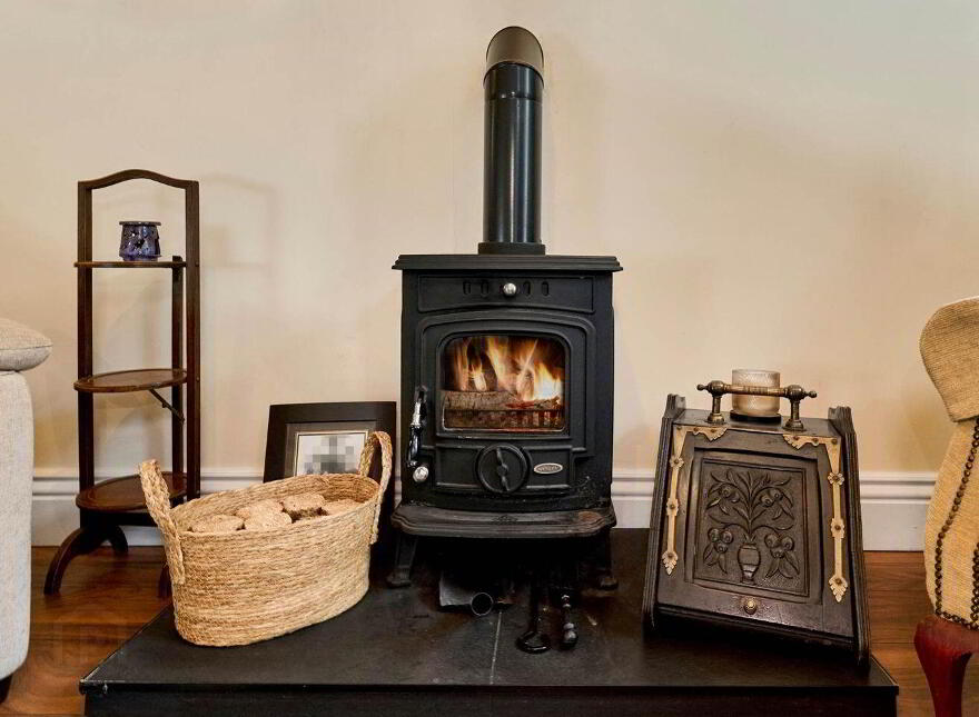 5 Sarsfield Terrace, Lower Main Street, Lucan, K78XC64
