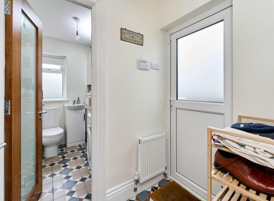5 Sarsfield Terrace, Lower Main Street, Lucan, K78XC64