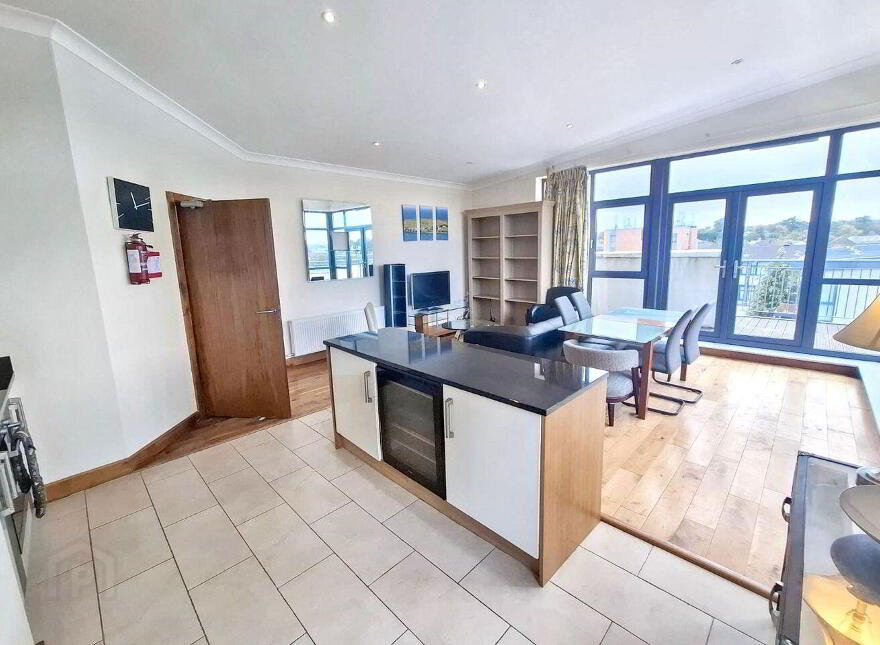 Apartment 37 Downview, Victoria Cross, T12E832