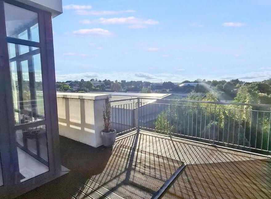 Apartment 37 Downview, Victoria Cross, T12E832
