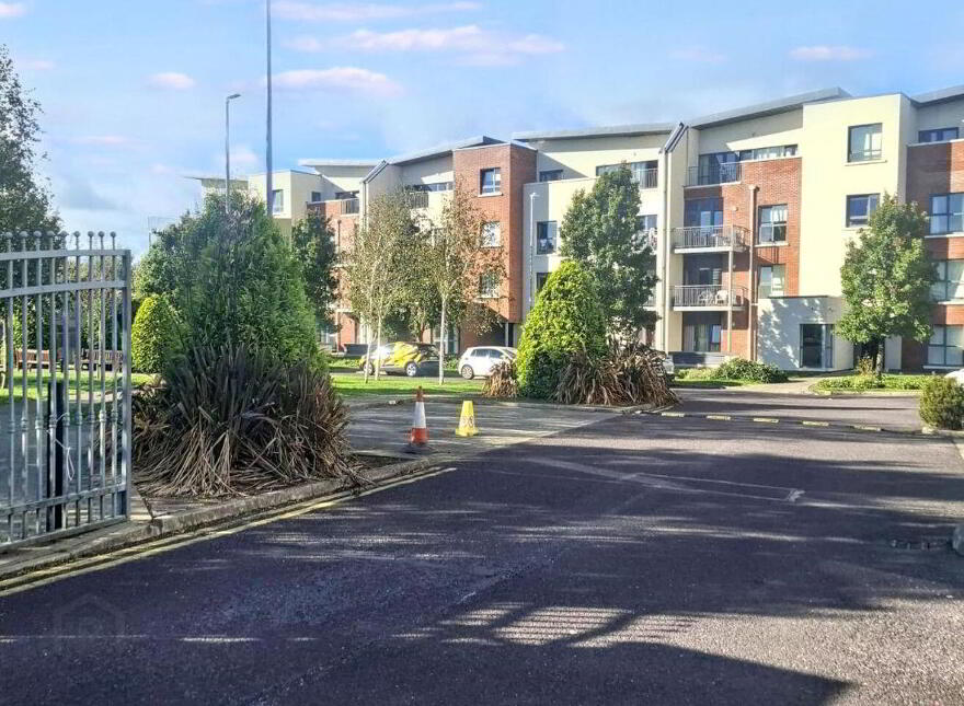 Apartment 37 Downview, Victoria Cross, T12E832