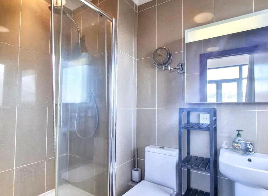 Apartment 37 Downview, Victoria Cross, T12E832