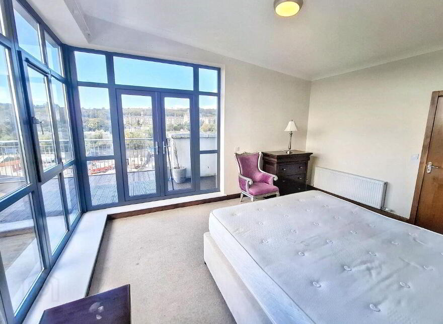 Apartment 37 Downview, Victoria Cross, T12E832