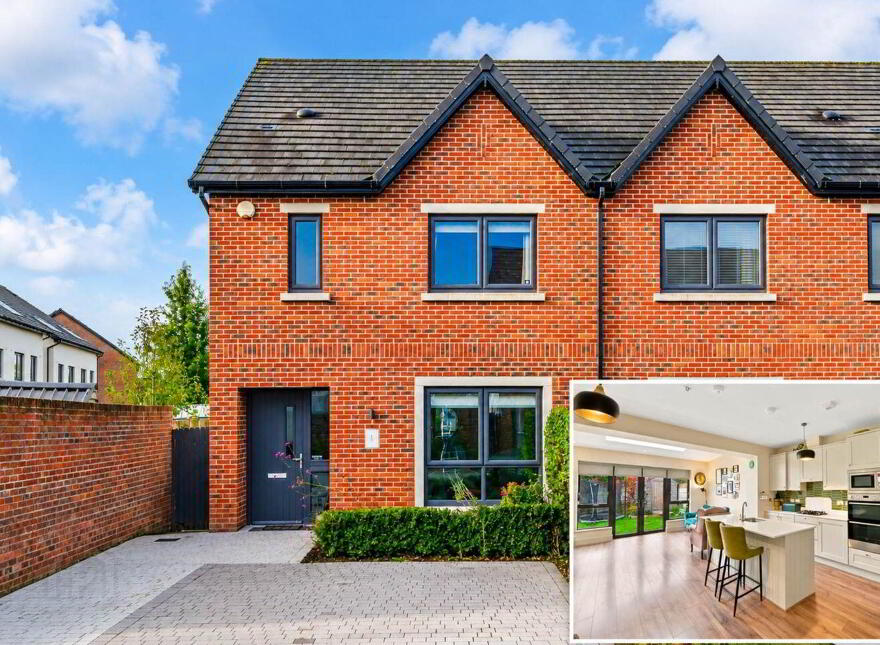 1 Lyreen Lawn, Mariavilla, Maynooth, W23XR0K photo