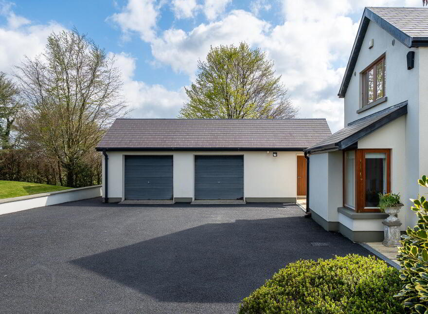 Killaghintober, Ballycumber, R35EC97