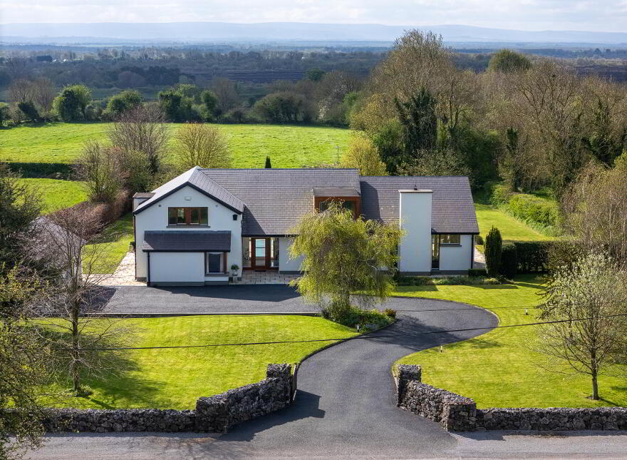 Killaghintober, Ballycumber, R35EC97