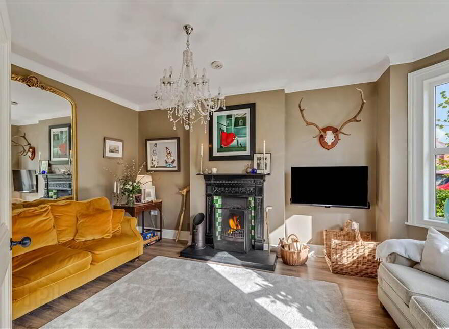 10 Grangeville Gardens, Upper Lisburn Road, Belfast, BT10 0HJ