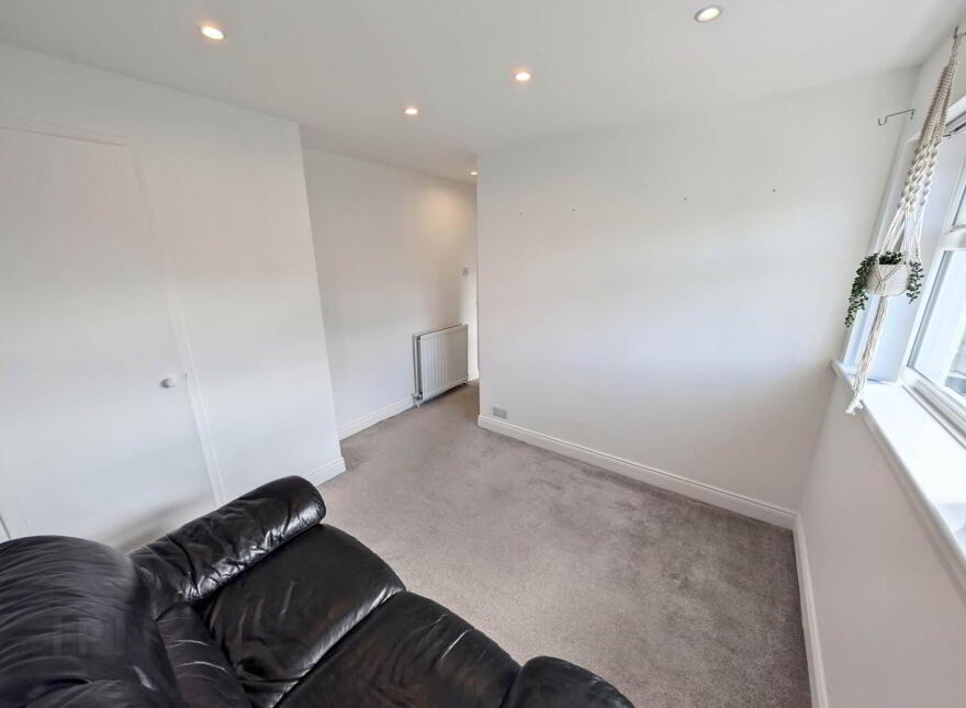 55 Drumahoe Road, Larne, BT40 2PF