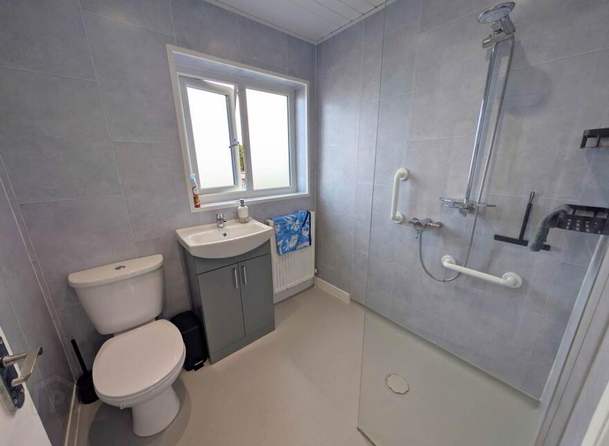 55 Drumahoe Road, Larne, BT40 2PF