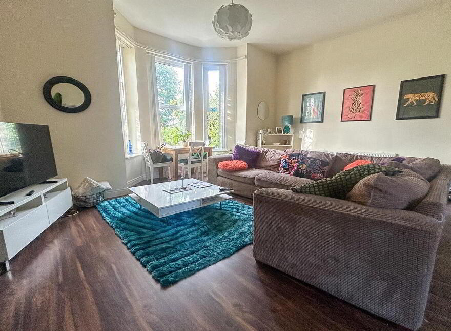 Flat 1, 47 Ashley Avenue, Belfast, BT9 7BT