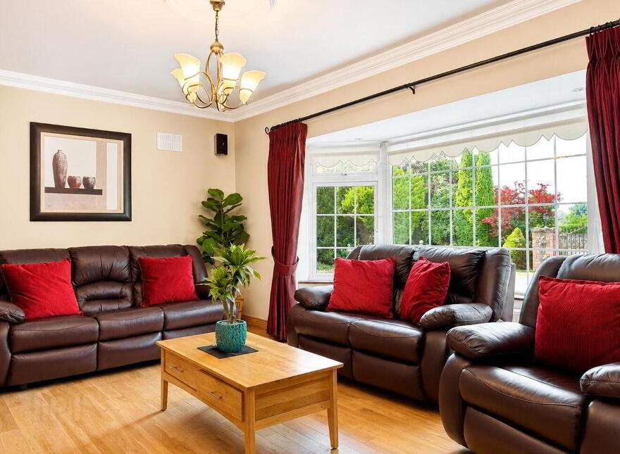Curraghboy Village, Coolagarry, N37K091