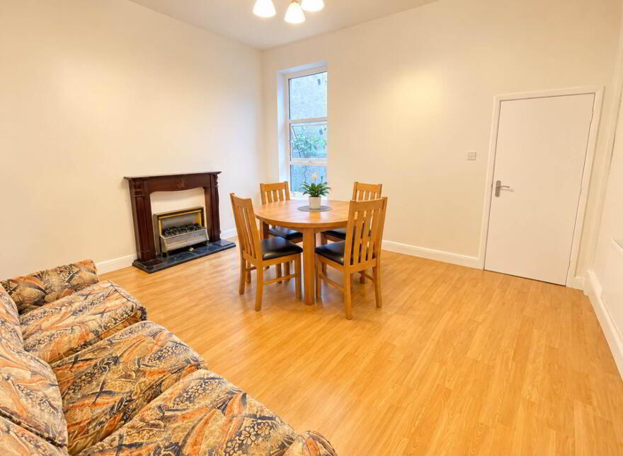 Apt 2 49, Knock Road, Knock, Belfast, BT5 6LA