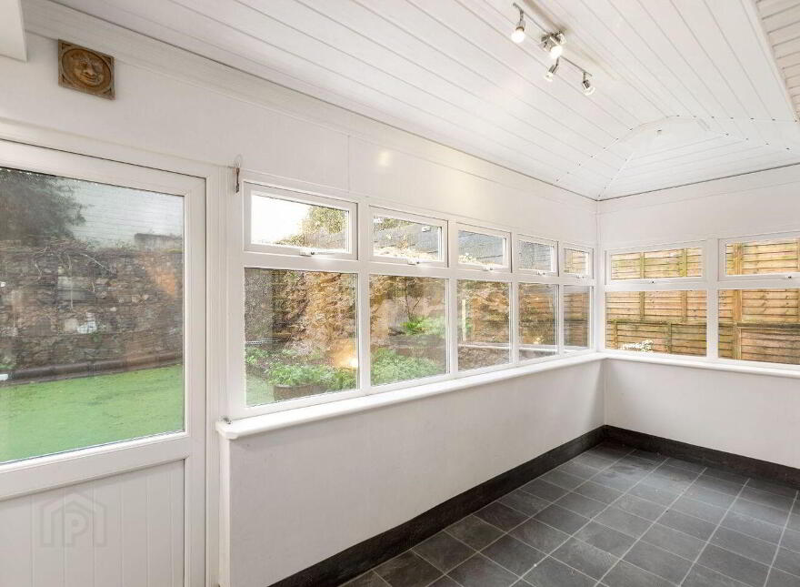 1 Sugarloaf Drive, Kilmacanogue, Killough, A98NF80
