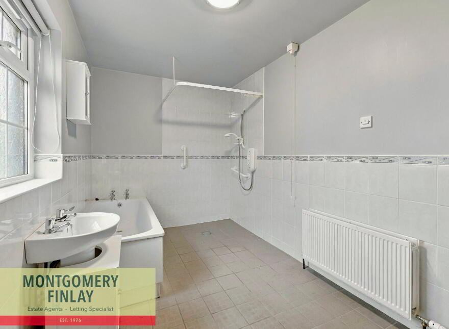 72 Loane Drive, Enniskillen, BT74 4EG