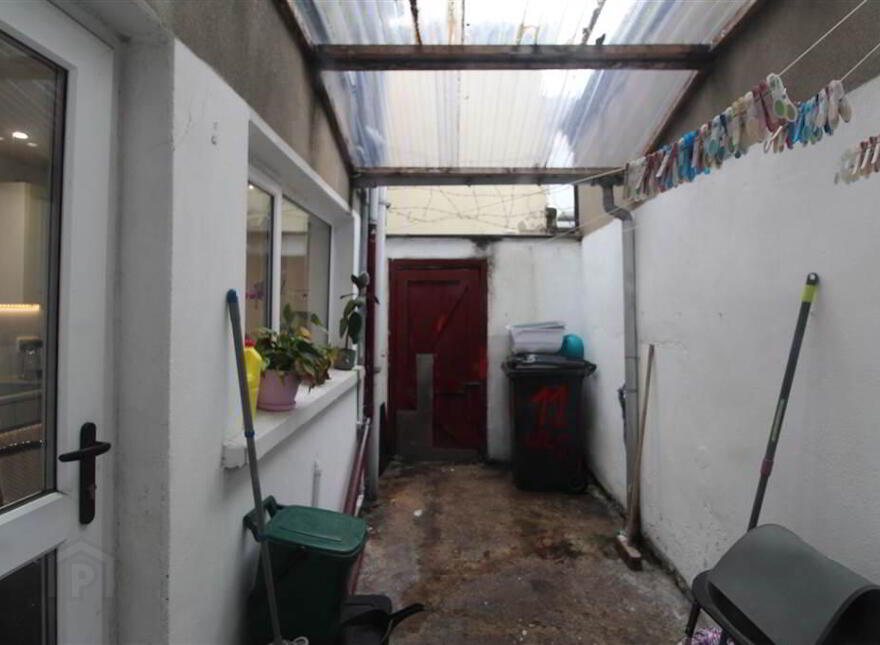 11 Ulsterdale Street, Belfast, BT5 5BT