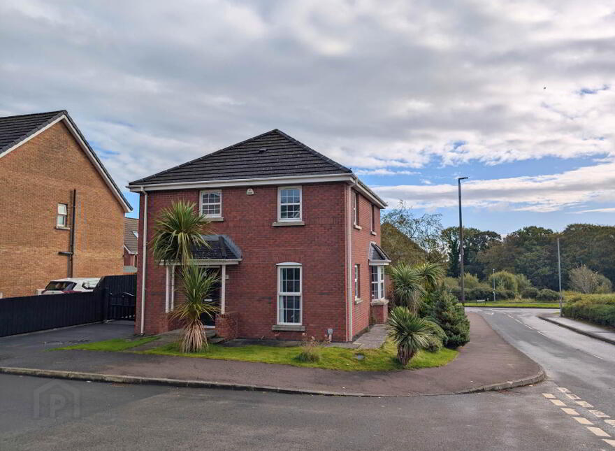 2 Hampton Drive, Larne, BT40 2FH