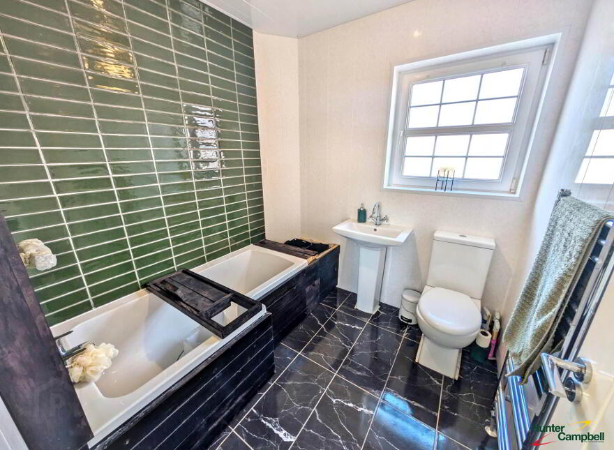 2 Hampton Drive, Larne, BT40 2FH