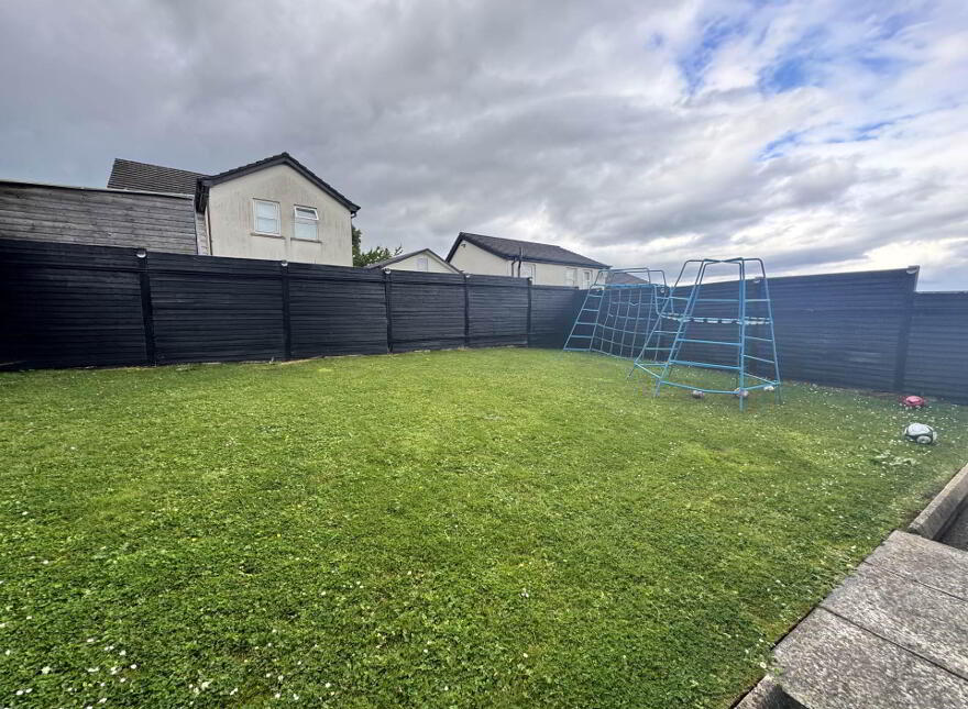 20 Leafield Park, Ballycarry, Carrickfergus, BT38 9PR