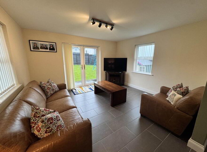 20 Leafield Park, Ballycarry, Carrickfergus, BT38 9PR