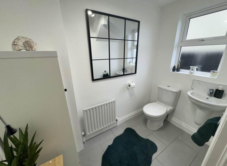 20 Leafield Park, Ballycarry, Carrickfergus, BT38 9PR