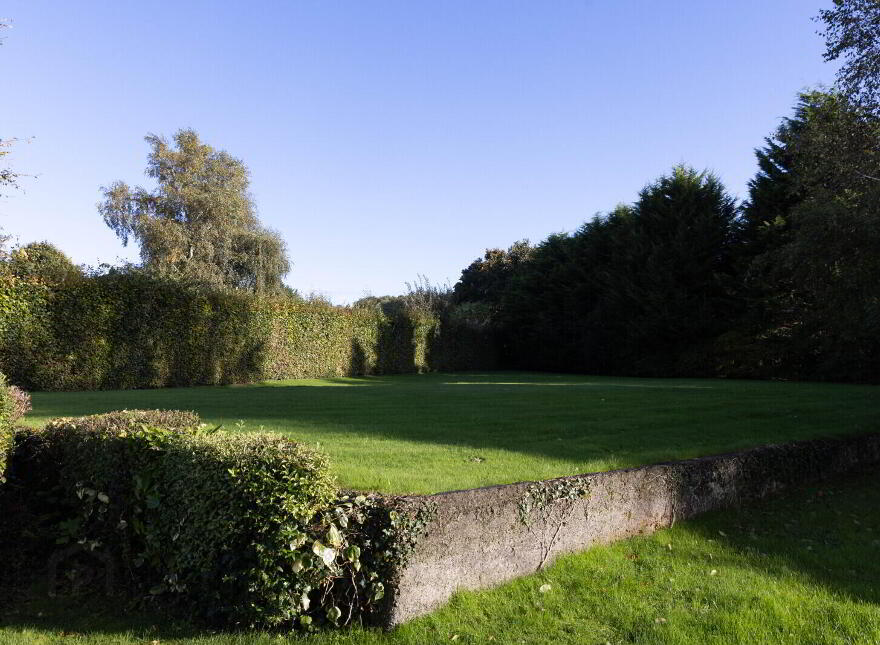 Edenfells, 4 Lisburn Road, Hillsborough, BT26 6AA