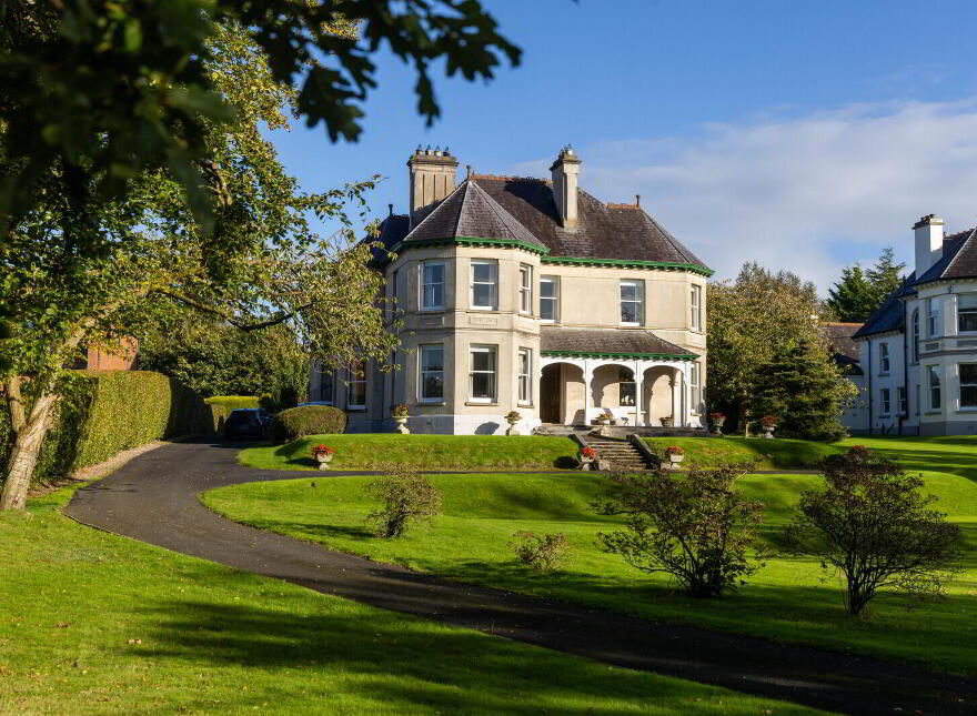 Edenfells, 4 Lisburn Road, Hillsborough, BT26 6AA