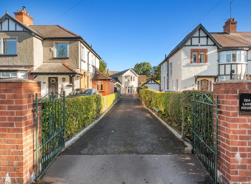 28a Balmoral Avenue, Malone, Belfast, BT9 6NW