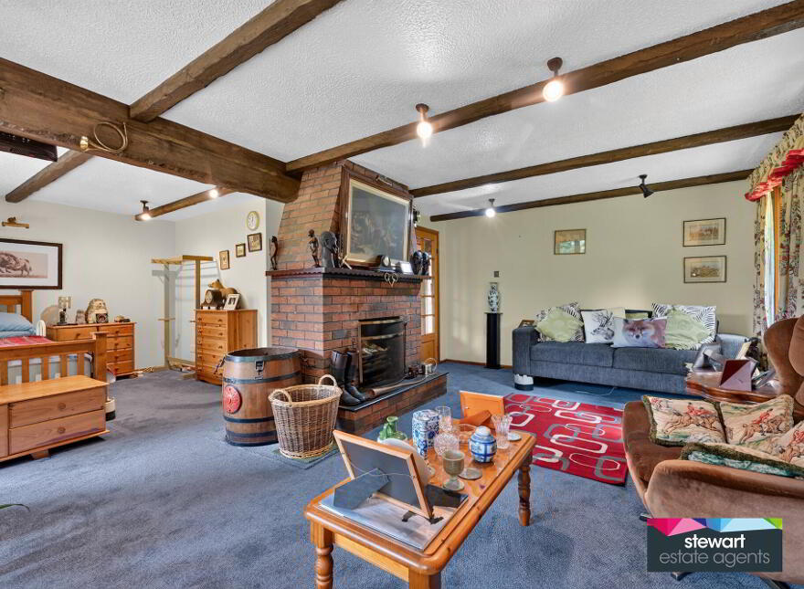 Alpine Lodge, 60b Main Street, Donaghcloney, BT66 7LR