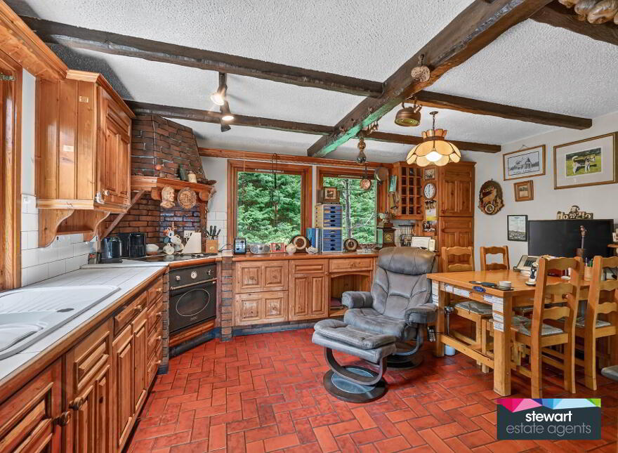 Alpine Lodge, 60b Main Street, Donaghcloney, BT66 7LR