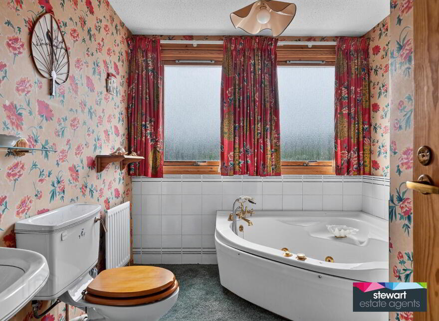 Alpine Lodge, 60b Main Street, Donaghcloney, BT66 7LR