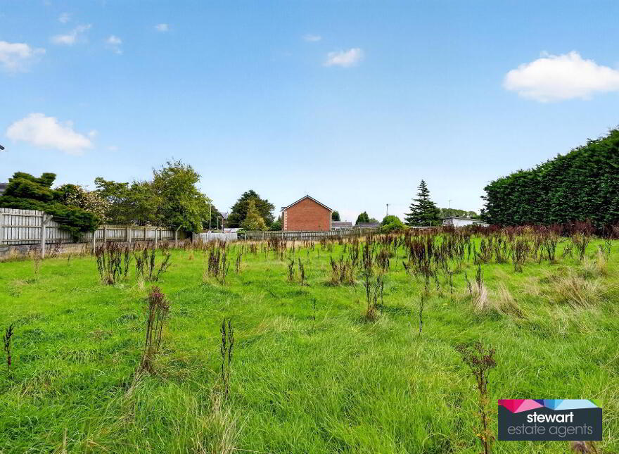 Lands, Paddock, Monree Hill, Donaghcloney, BT66 7GY