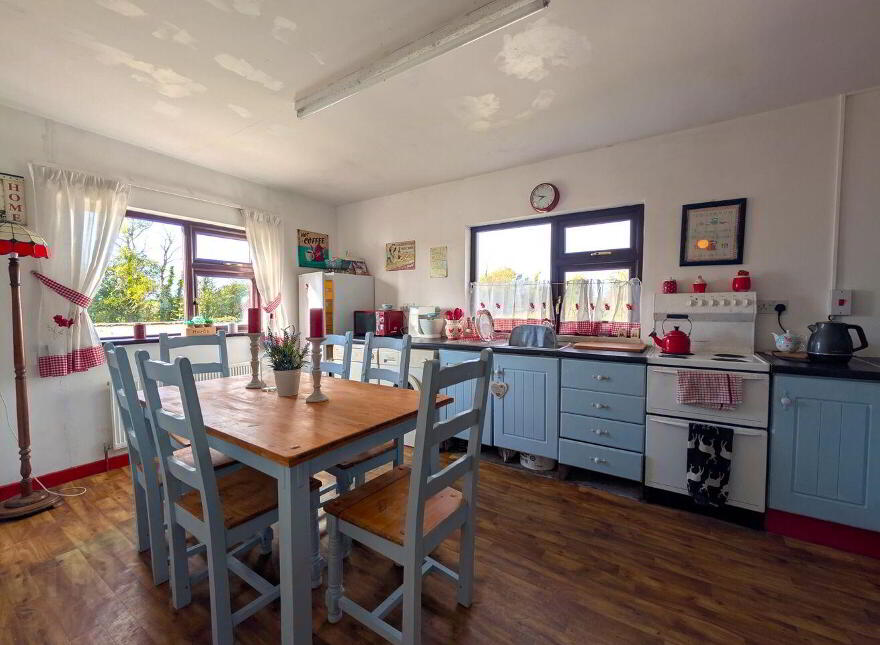 Kinaffe, Swinford, F12NC84