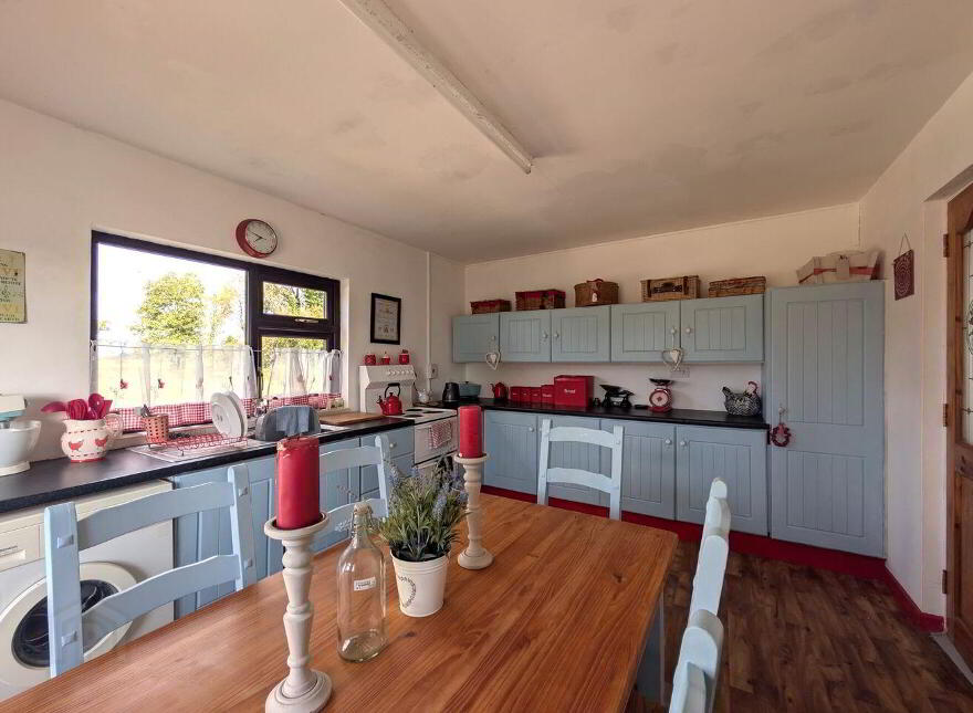 Kinaffe, Swinford, F12NC84