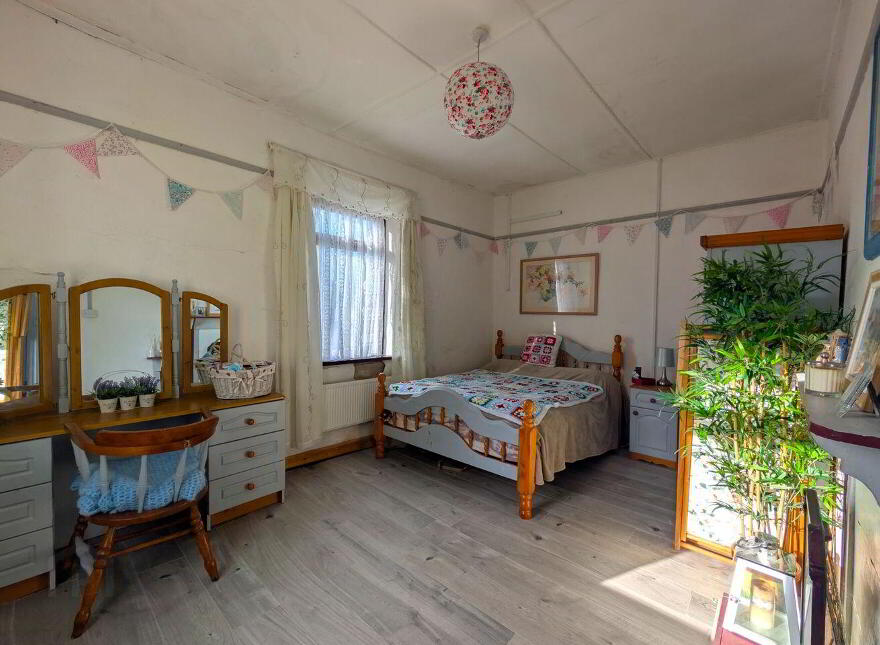 Kinaffe, Swinford, F12NC84