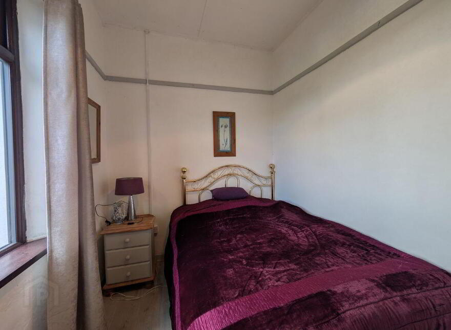 Kinaffe, Swinford, F12NC84