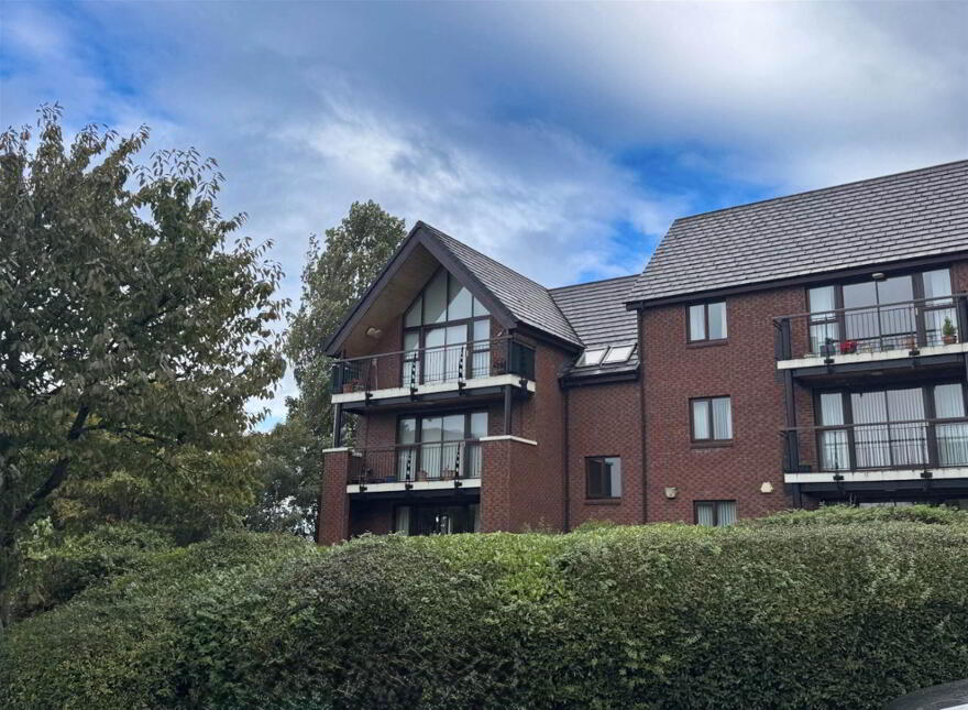 7 Dunbrae, 4 Cregagh Park, Belfast, BT6 9LF