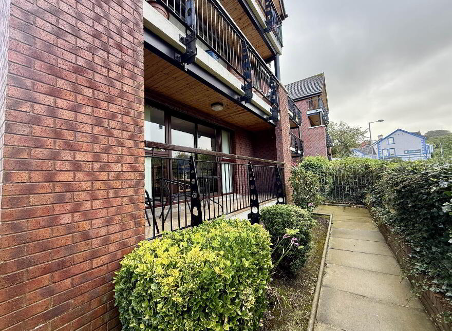 7 Dunbrae, 4 Cregagh Park, Belfast, BT6 9LF