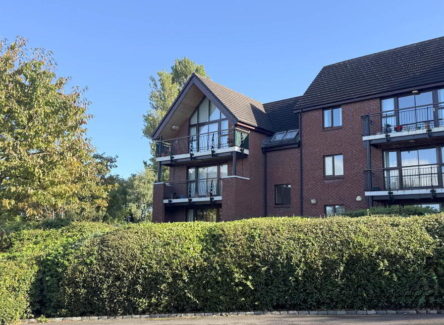 7 Dunbrae, 4 Cregagh Park, Belfast, BT6 9LF
